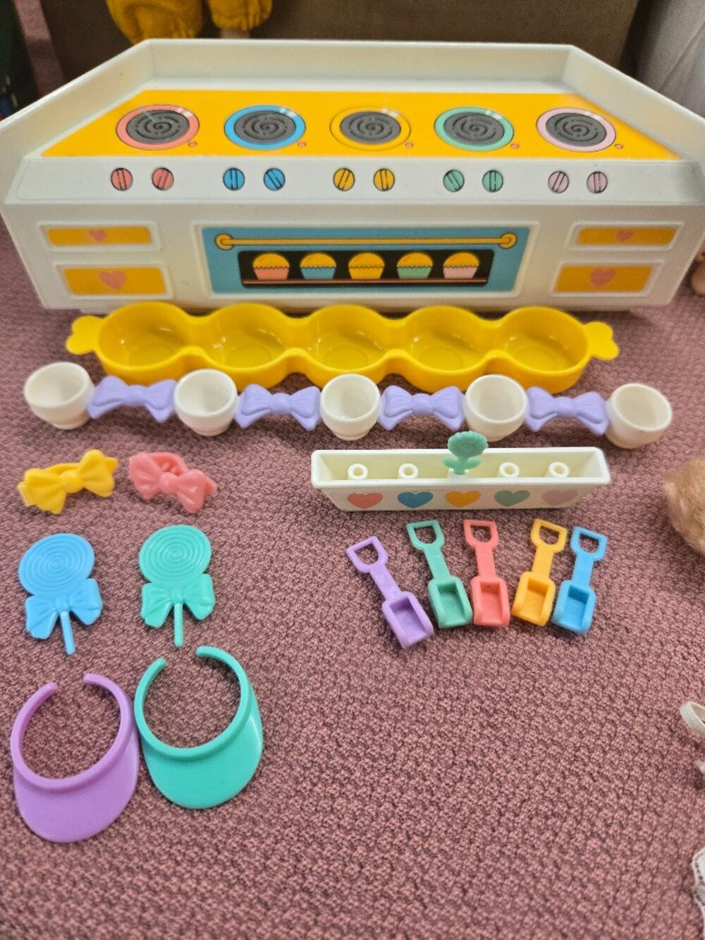 1990s Tyco Quints Kitchen & other accessories lot